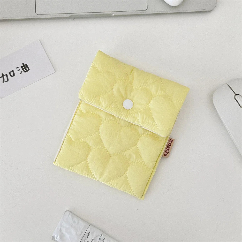 Candy Color Heart Shaped Cosmetic Bag Women Portable Earphones Lipstick Sanitary Napkins Storage Pouch Small Makeup Zipper Bags