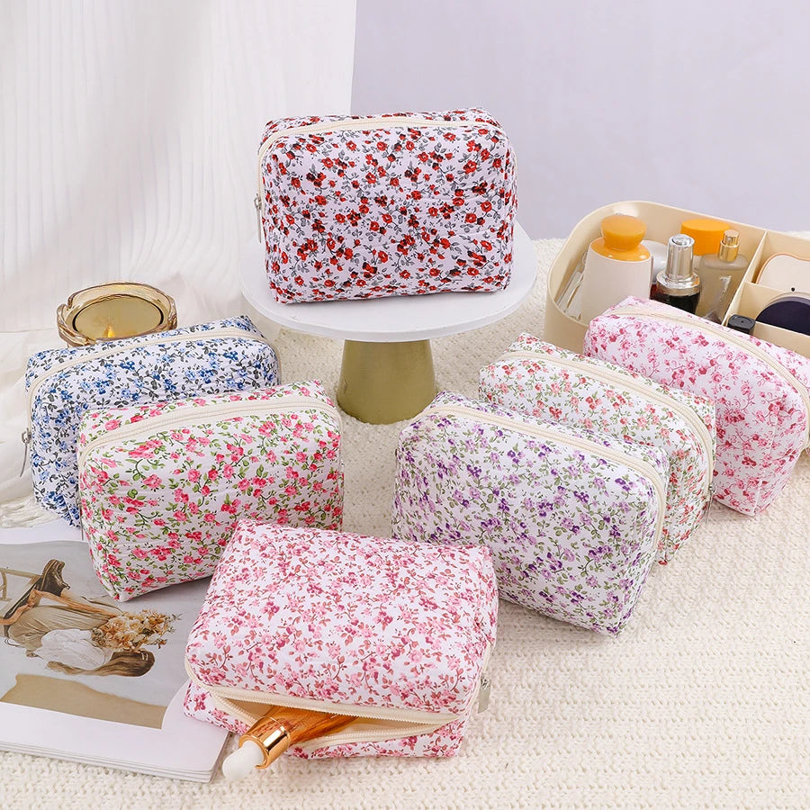 New Floral Ladies Travel Storage Bag Retro Flower Women's Cosmetic Bags Cute Girls Pencil Case Makeup Bag Handbags