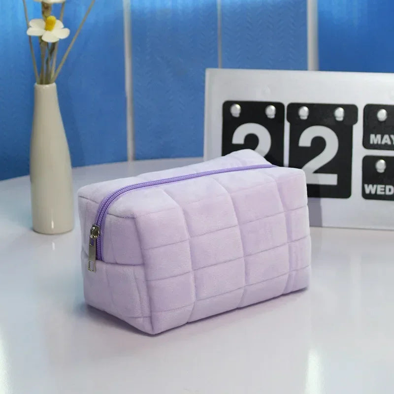 Zipper Large Solid Color Cosmetic Bag Cute Plush Makeup Bag for Women Travel Make Up Toiletry Bag Washing Pouch Plush Pen Pouch