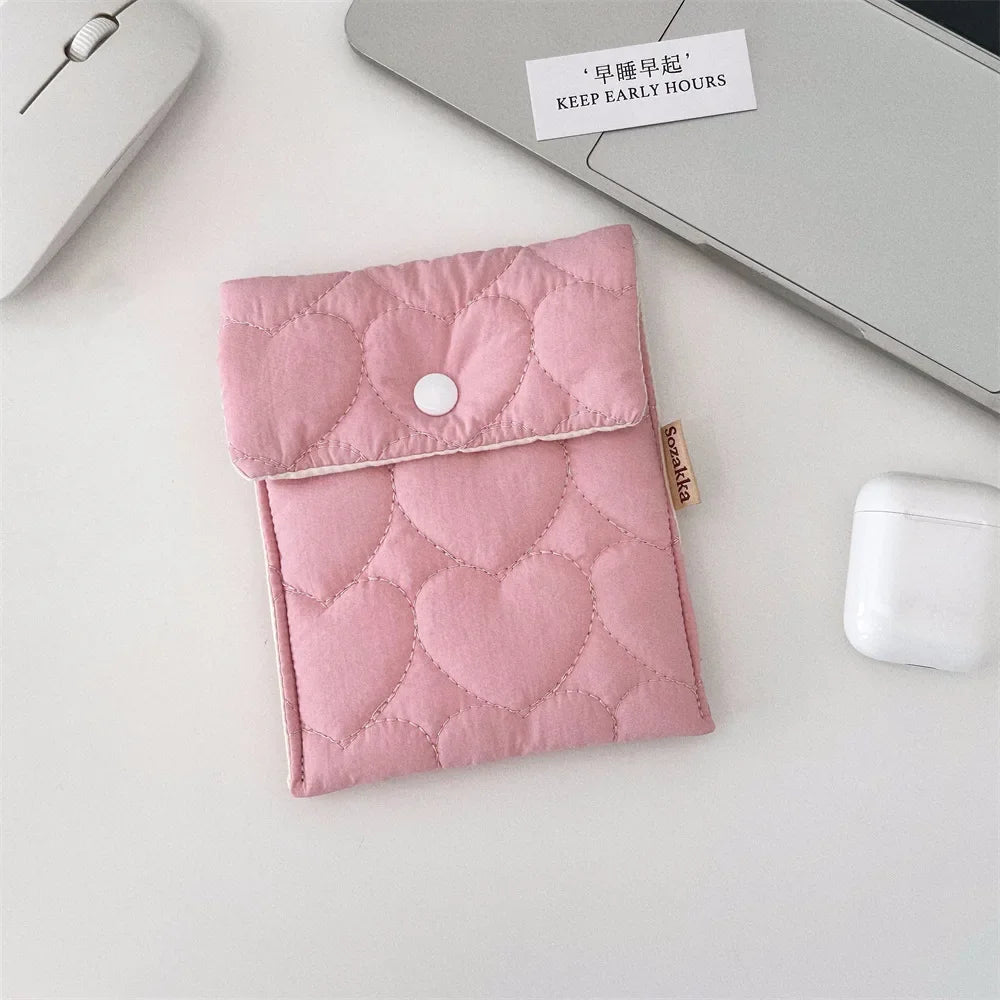 Candy Color Heart Shaped Cosmetic Bag Women Portable Earphones Lipstick Sanitary Napkins Storage Pouch Small Makeup Zipper Bags