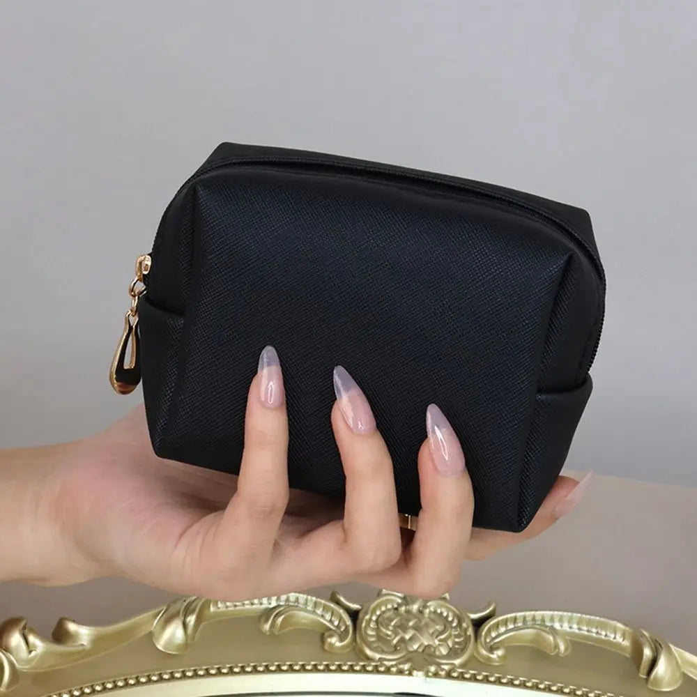 Fashion Leather Storage Bag Travel Outdoor Mini Cosmetic Bag Beautiful Water Proof Jewelry Bag Zipper Lipstick Bag Coin Purse