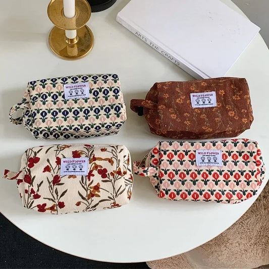 New Flower Print Cosmetic Bag Vintage Style Women Pencil Case Makeup Bag Zipper Pouch Lipsticks Make Up Brush Bag Makeup Pouch