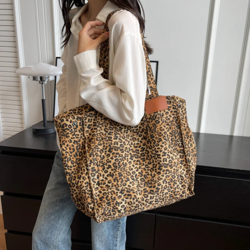 Leopard Design Large Capacity Women's Shoulder Bag